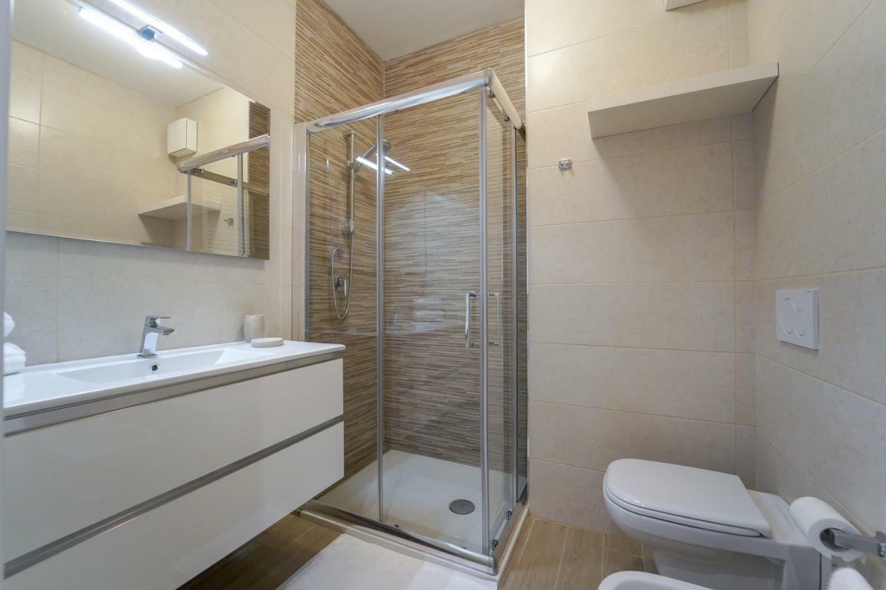 Bed and Breakfast Wojtyla Airport Барі Екстер'єр фото