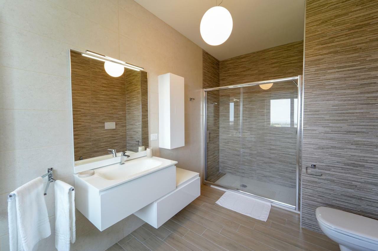 Bed and Breakfast Wojtyla Airport Барі Екстер'єр фото