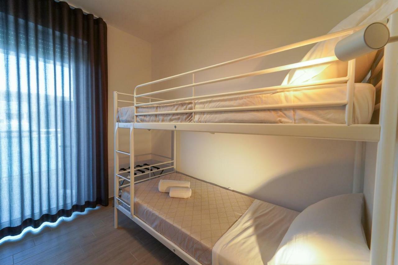 Bed and Breakfast Wojtyla Airport Барі Екстер'єр фото