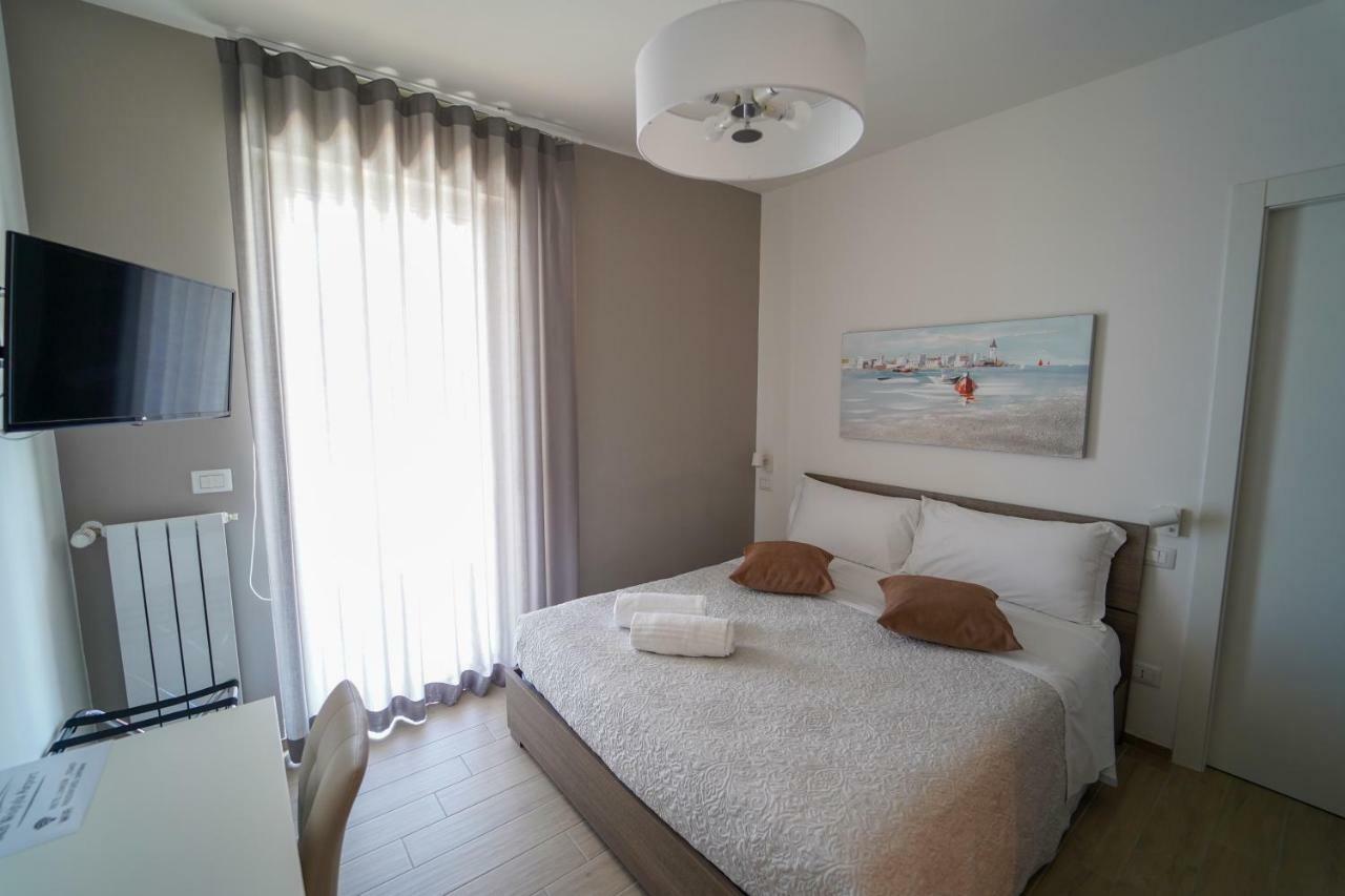 Bed and Breakfast Wojtyla Airport Барі Екстер'єр фото
